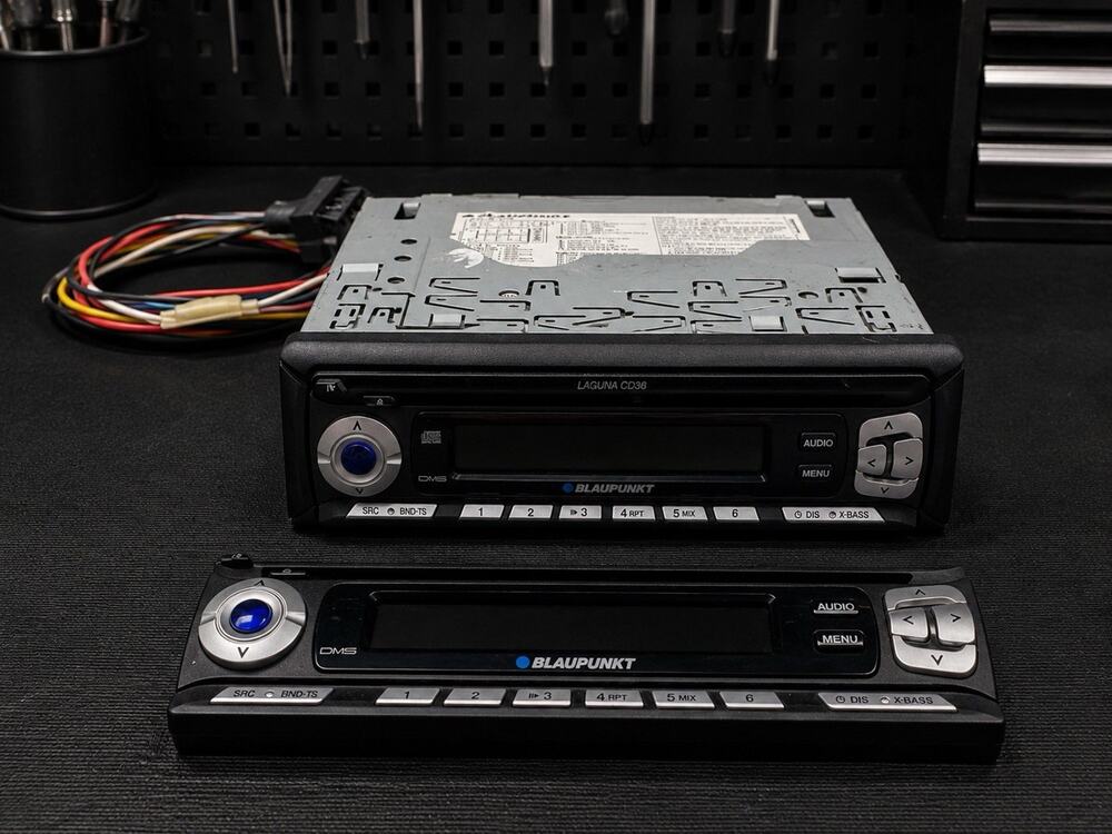 Blaupunkt Laguna CD36 Car Stereo CD Receiver Detachable Faceplate Tested